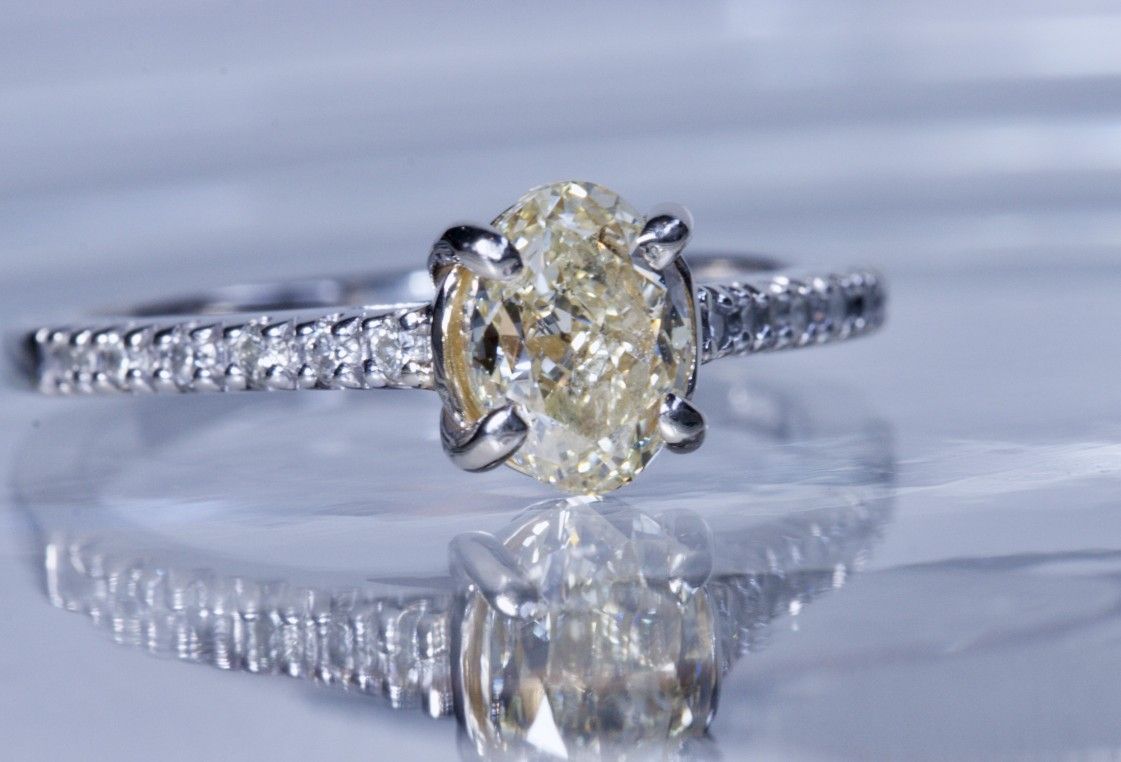 14K WG 1.02CT Natural FANCY INTENSE YELLOW Oval cut Diamond engagement ring Appraised $6400