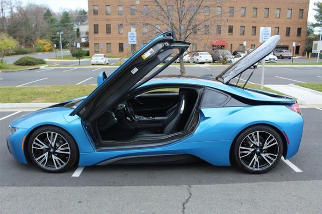 2016 BMW i8