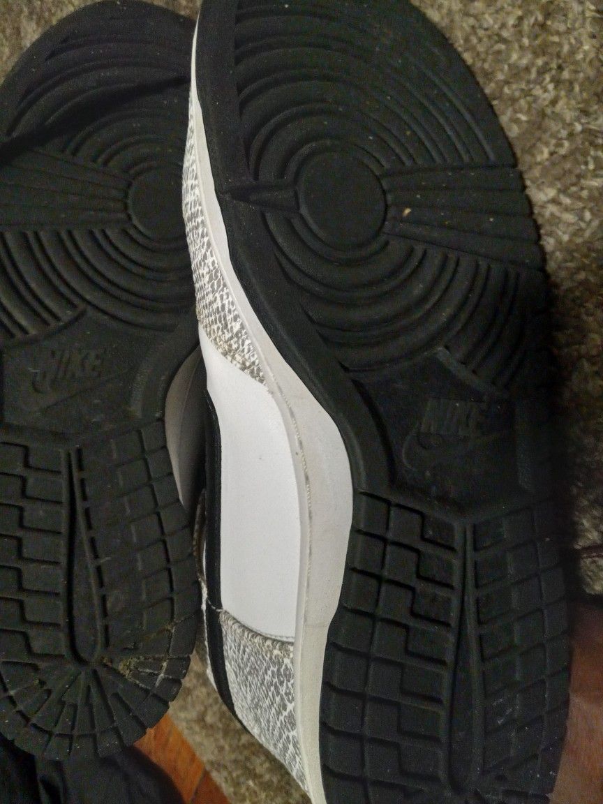 Nike Flights