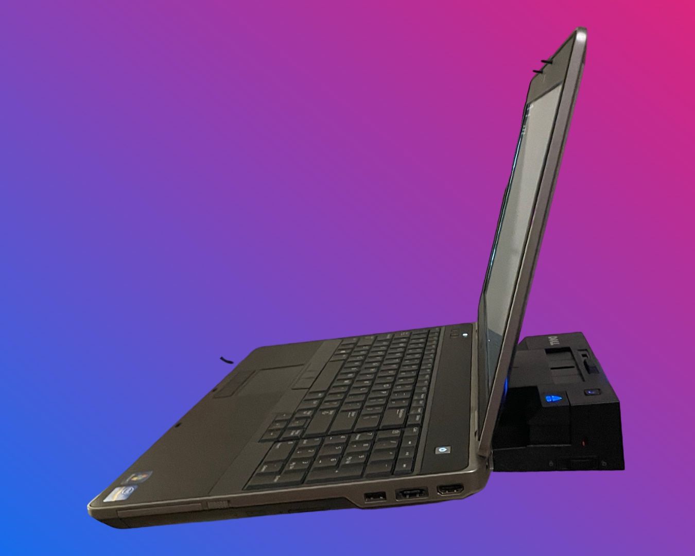 Dell Latitude E6530 Laptop With Dell K07A Docking Station Refurbished