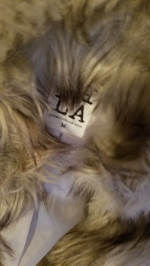Luxury Faux Fur Vest! Size Medium