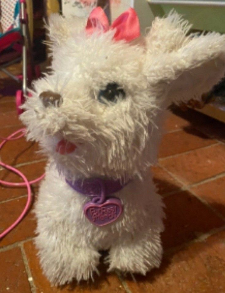 FurReal friends Get Up & GoGo My Walkin' Pet Pup