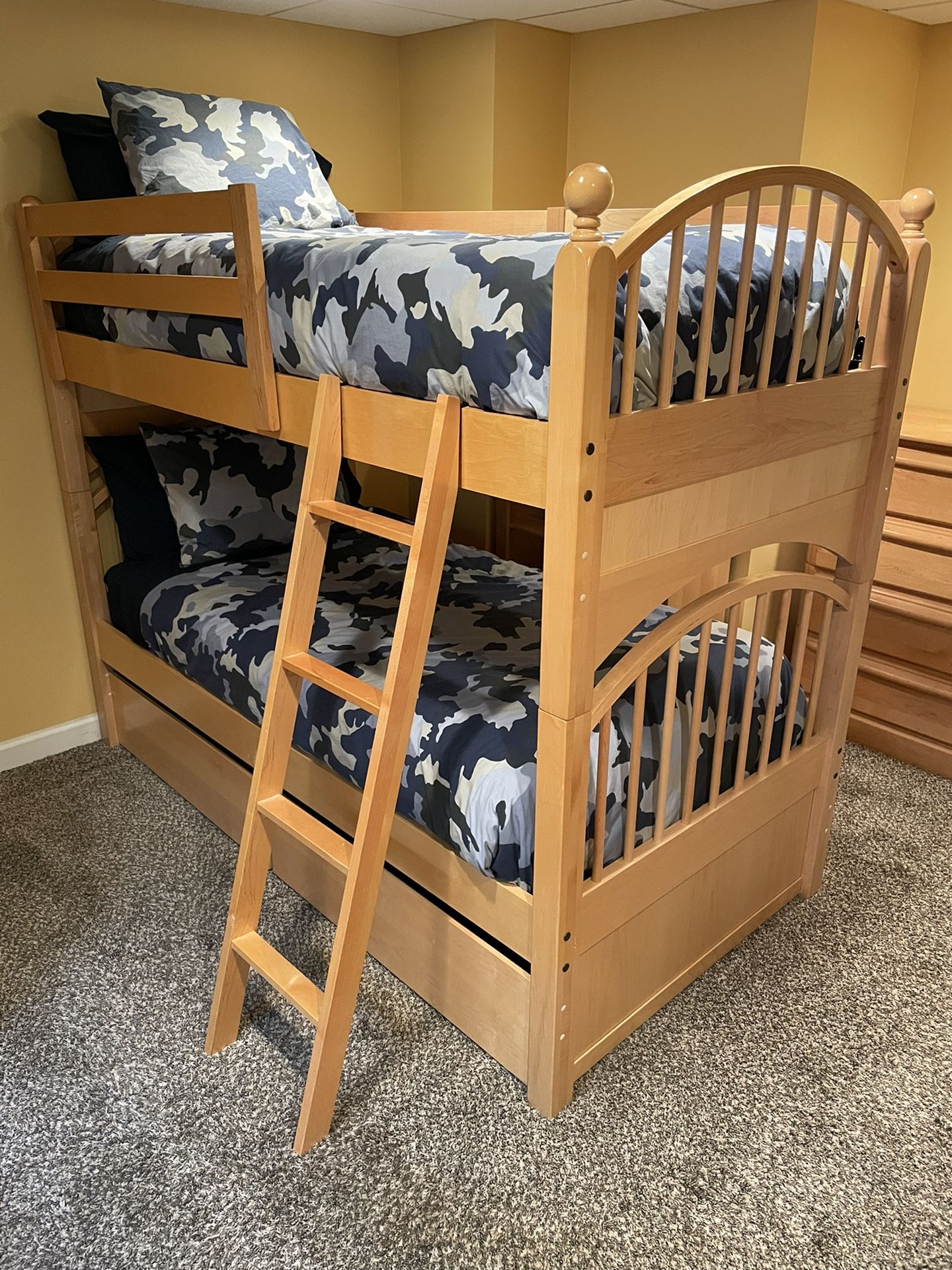 Stanley Twin Over Maple Bunk Beds, Stanley Furniture Company Bunk Bed Instructions