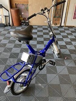 Ezip  Electric Scooter/Folding Bike/Moped Cycle Motorized Bike Ready to Ride! Thumbnail