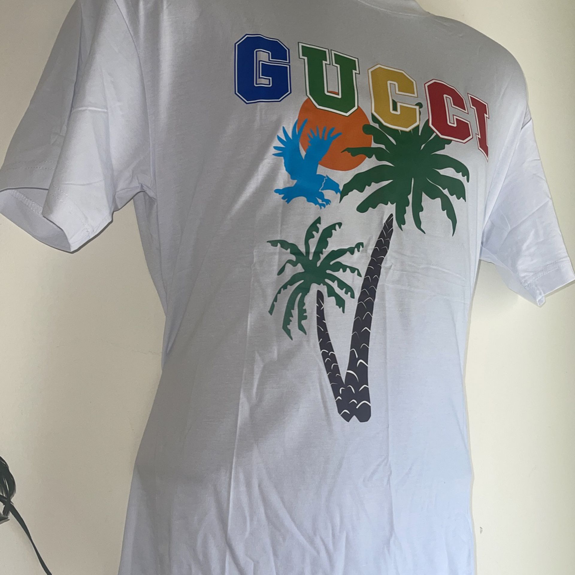 Gucci T-shirt Size Large 
