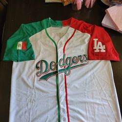 Julio Urias #7 Xl México Heritage Los Angeles Dodgers Jersey El Culichi for Sale in Coalinga, CA - OfferUp