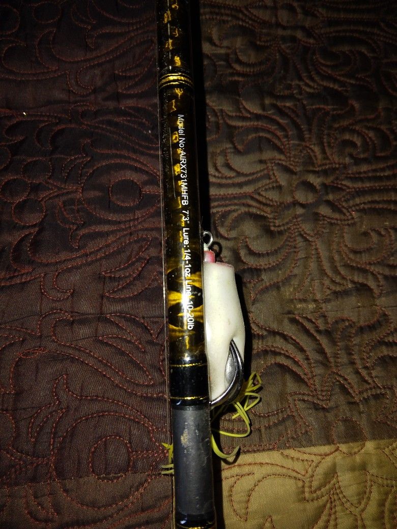 Baitcast Combo RH W/ 15 LB ANDI MONO