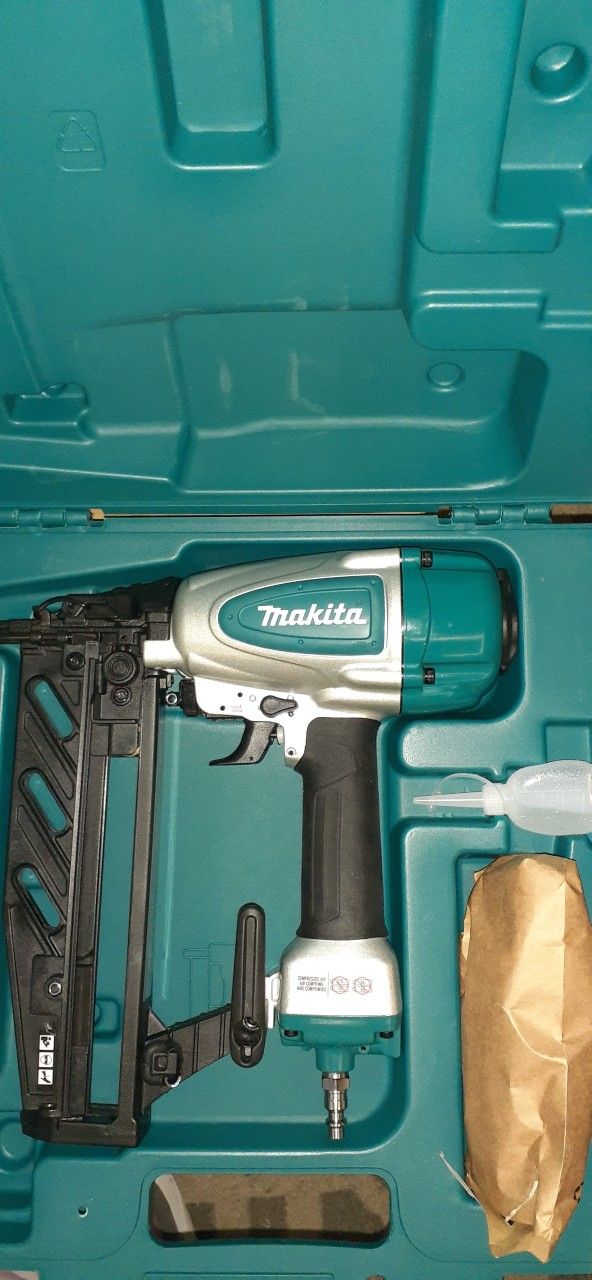 MAKITA PNEUMATIC 16 GAUGE,2-1/2"STRAIGHT FINISH NAILER