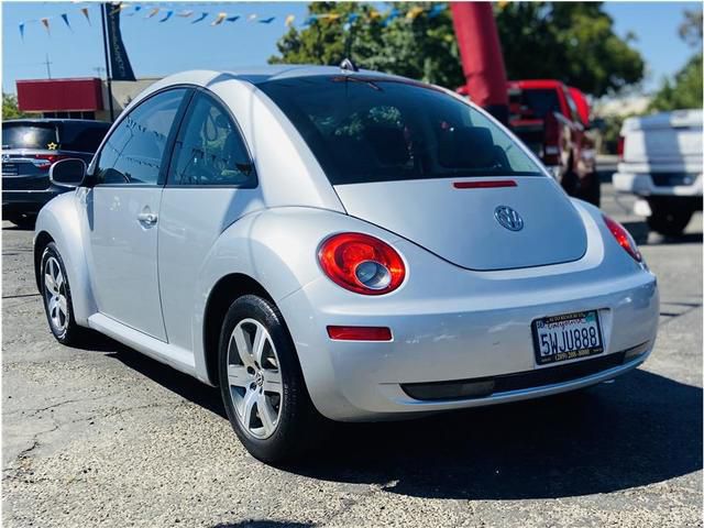 2006 Volkswagen New Beetle Coupe