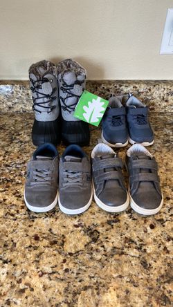 Size 9T toddler boy shoes and boot lot Thumbnail