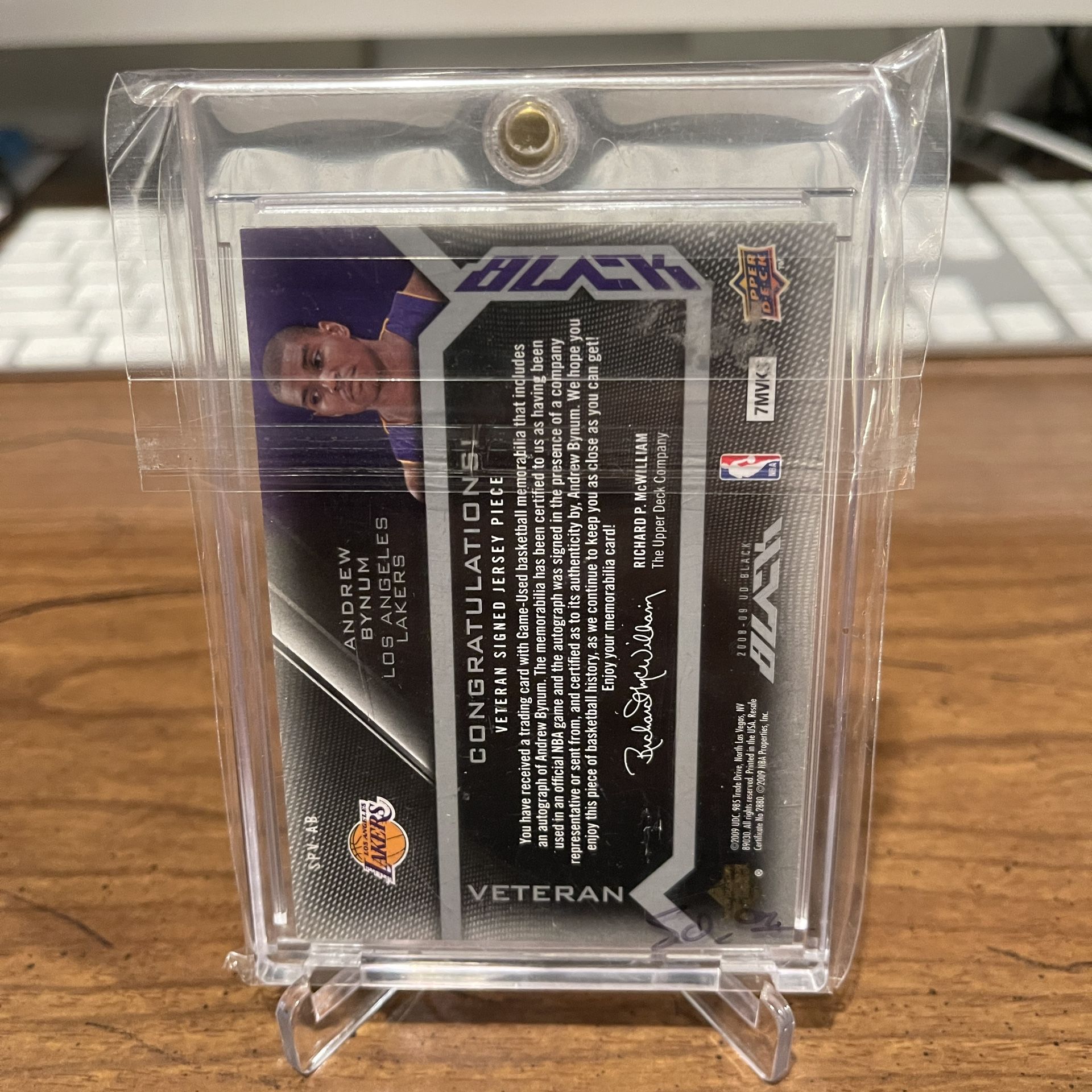 Andrew Bynum 2009 UD Black Patch Auto /50