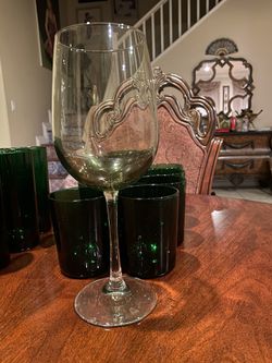 Reims France Emerald Green Tumblers Set of Eight (8) Thumbnail