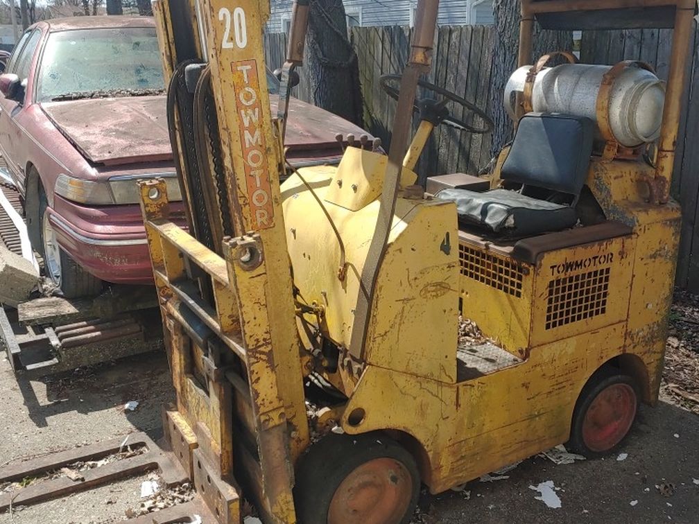 Forklift