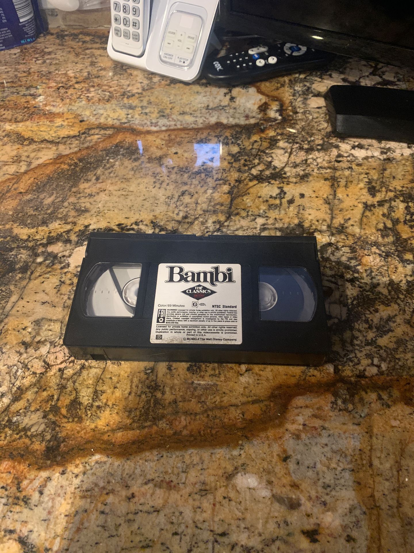 Disney Bambi black diamond Vhs tape mint condition everything inside rare 942-1 collectible very rare