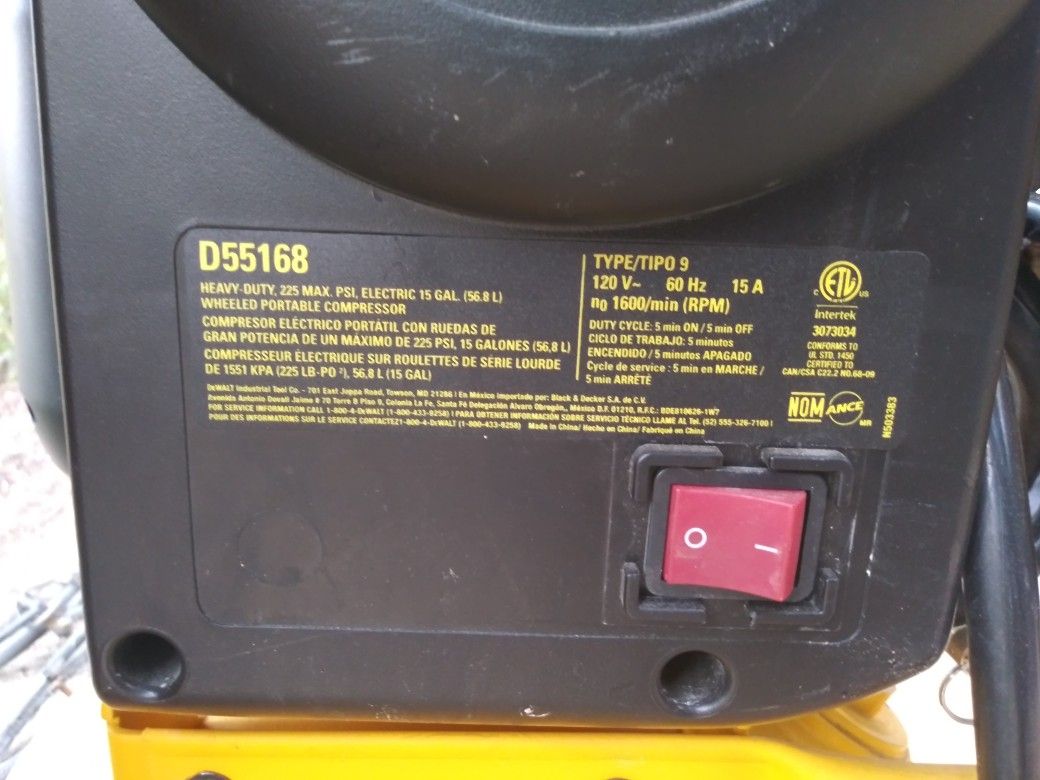 Brand New DEWALT D55168 225 PSI 15 Gallon 120-Volt Electric ,Wheeled, Portable Continuous Workshop Compressor