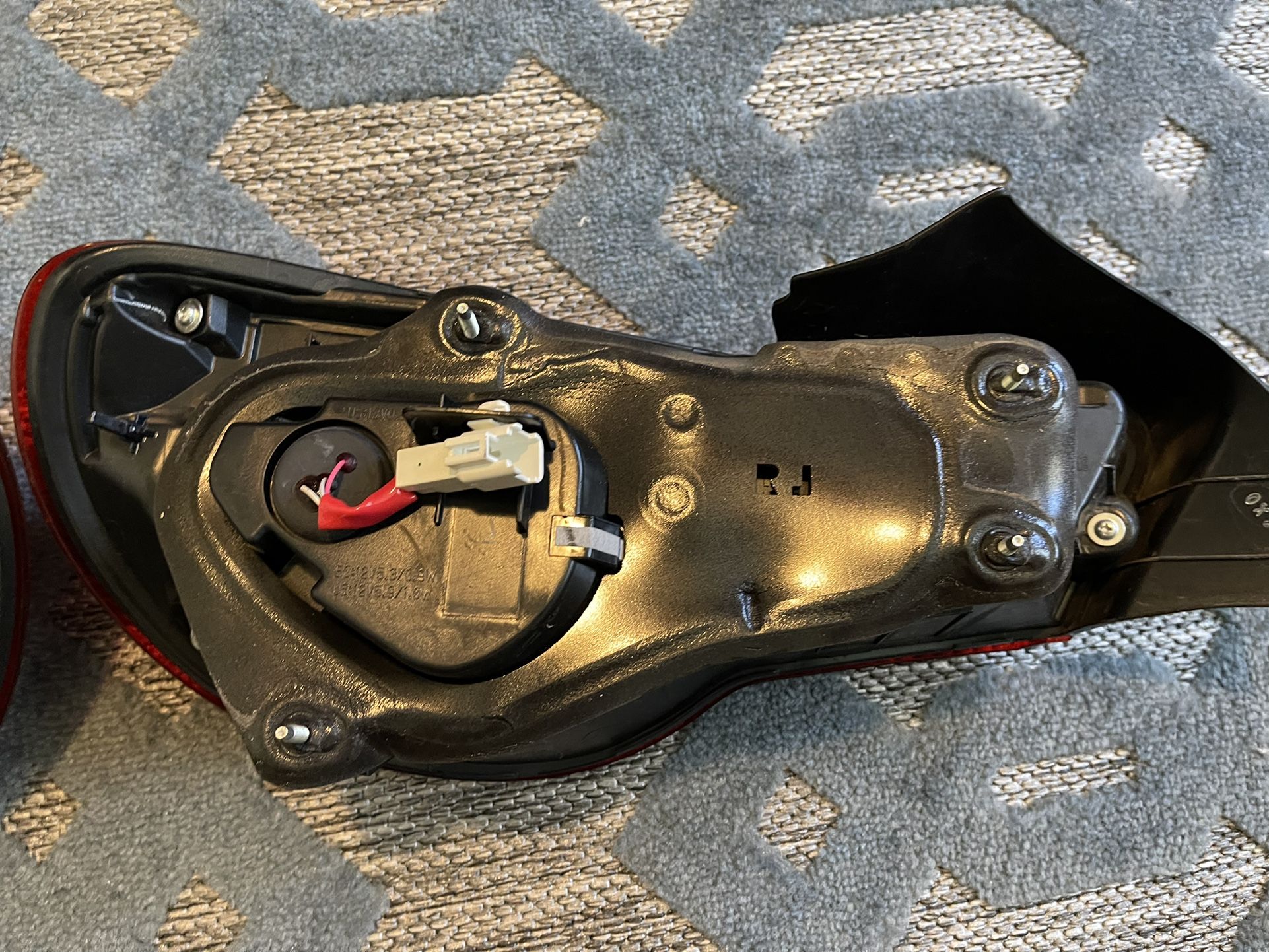 Toyota 86/FR-S/BRZ Tail Lights OEM
