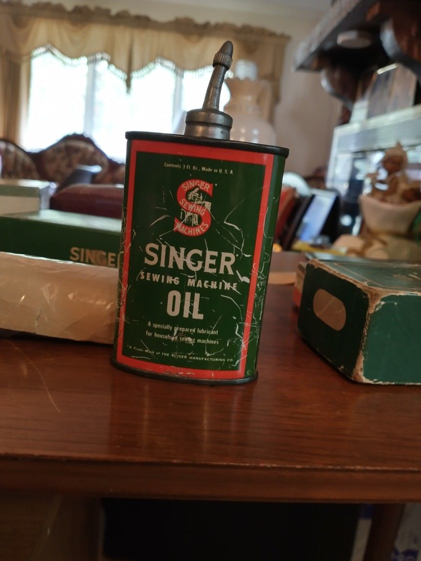 Vintage Singer Sewing Machine