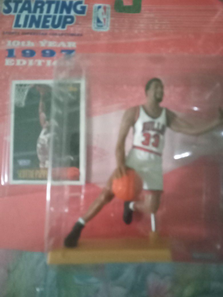 Starting Lineup Sports Superstar Collectibles 10th Year 1997 Edition Scottie Pippen