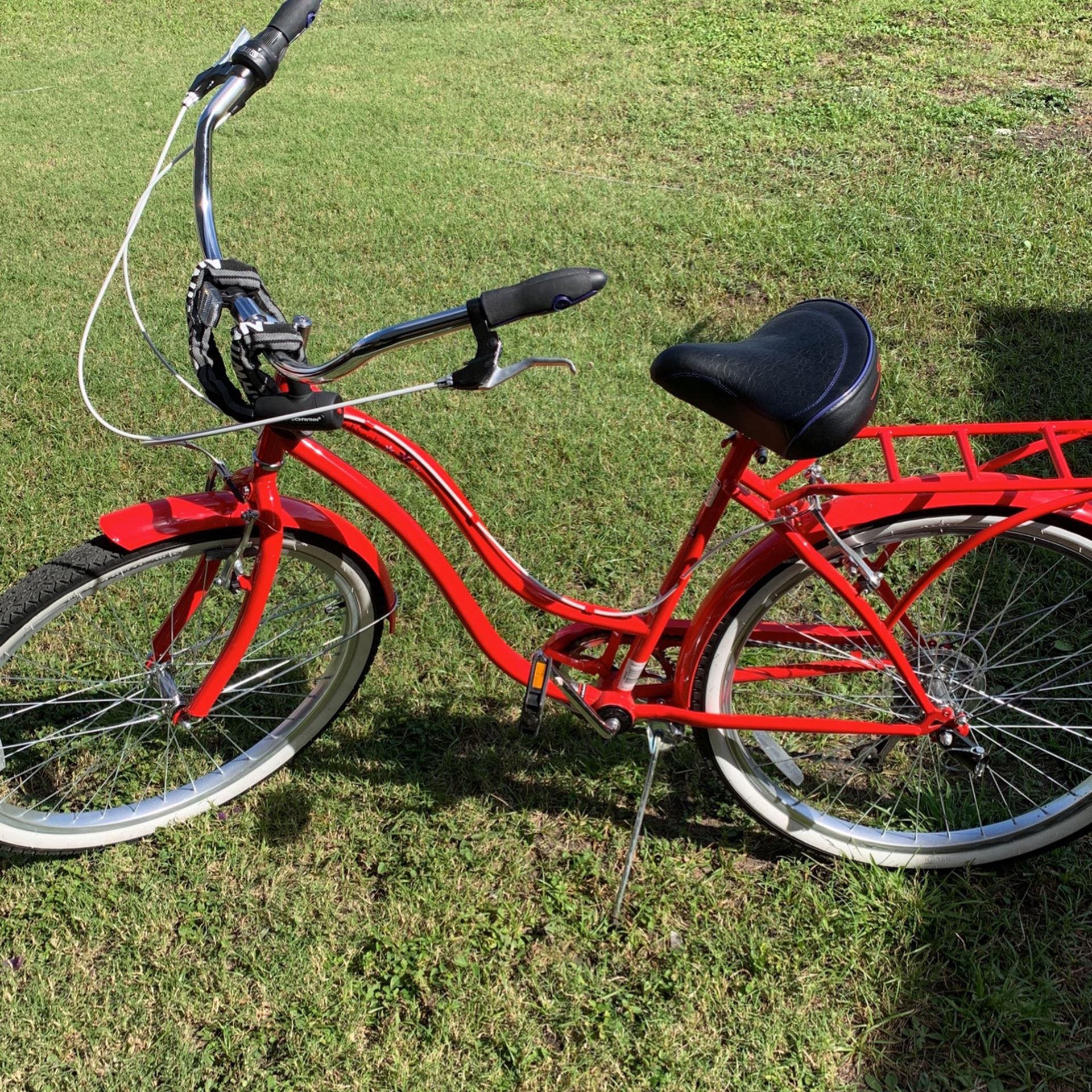 Brand New Schwinn Cruiser With Shift Gears And Chain Lock With 2 Keys