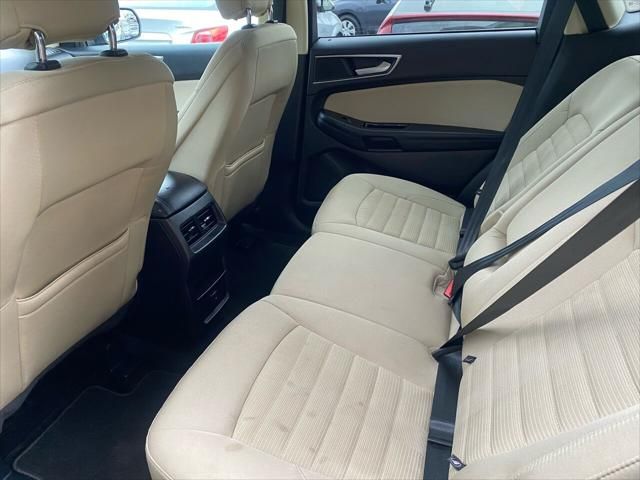 2016 Ford Edge