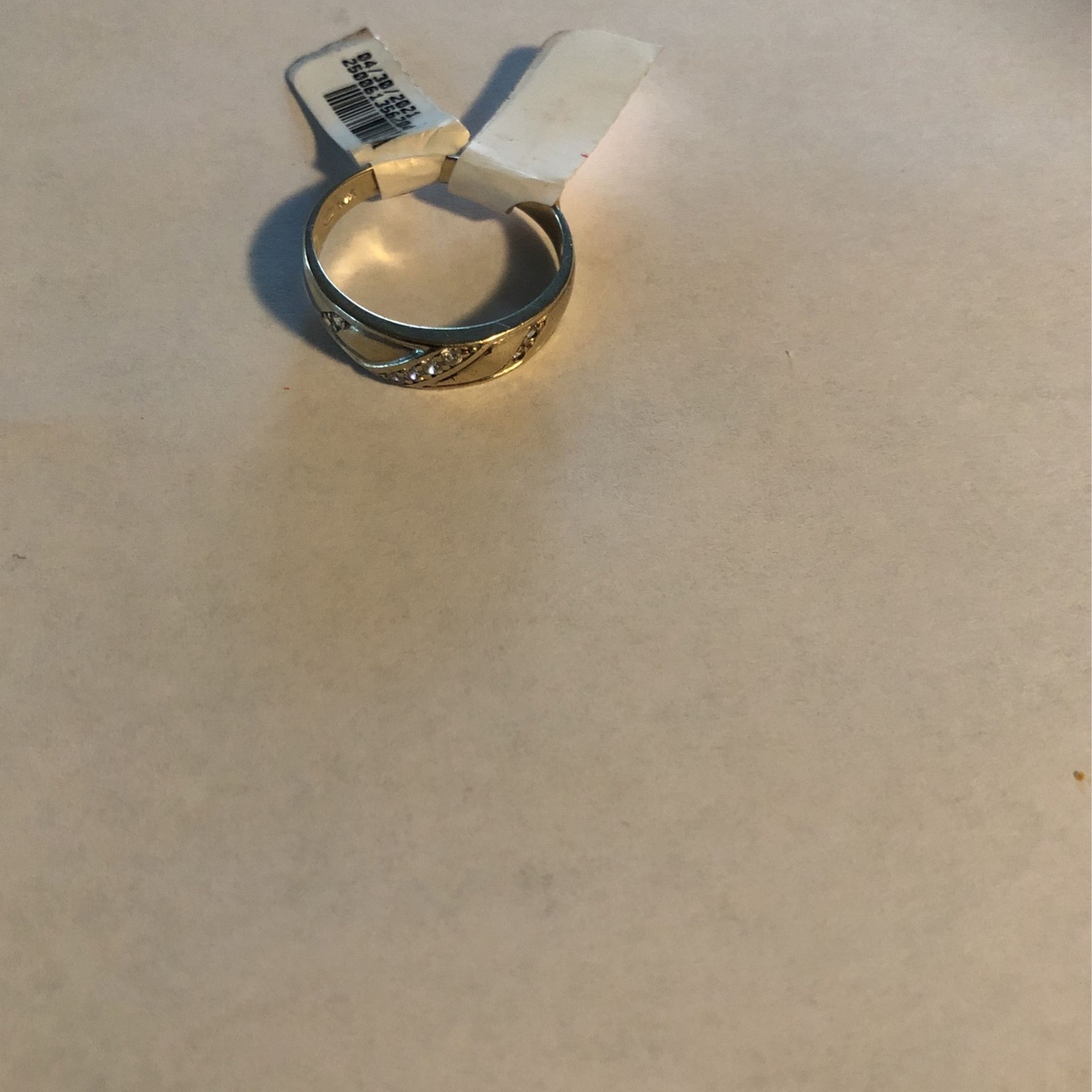 Diamond 10k Gold Wedding Ring