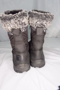 KEEN Hoodoo III Insulated Boots Women's sz 8. Thumbnail