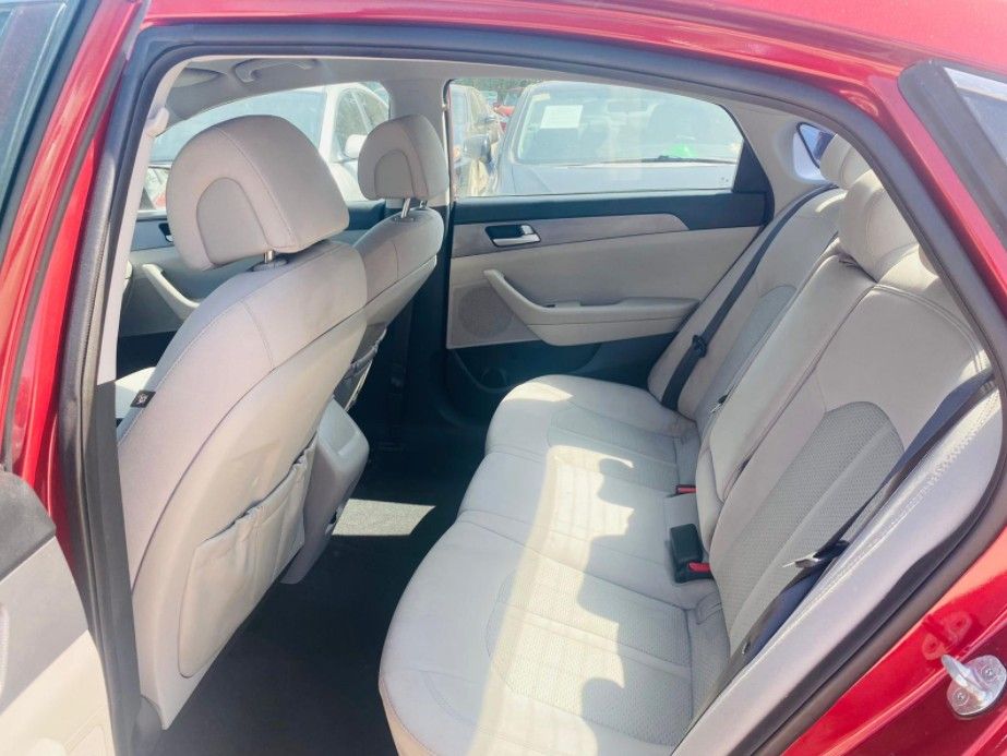 Are you looking to finance a used car vehicle?
2016 Hyundai Sonata SE