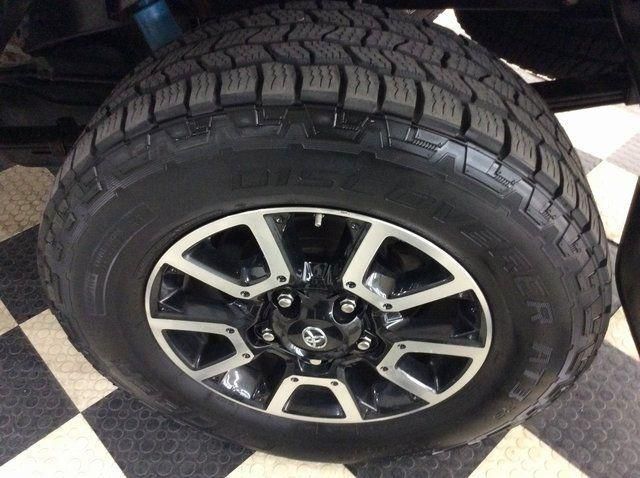 2016 Toyota Tundra 4WD Truck