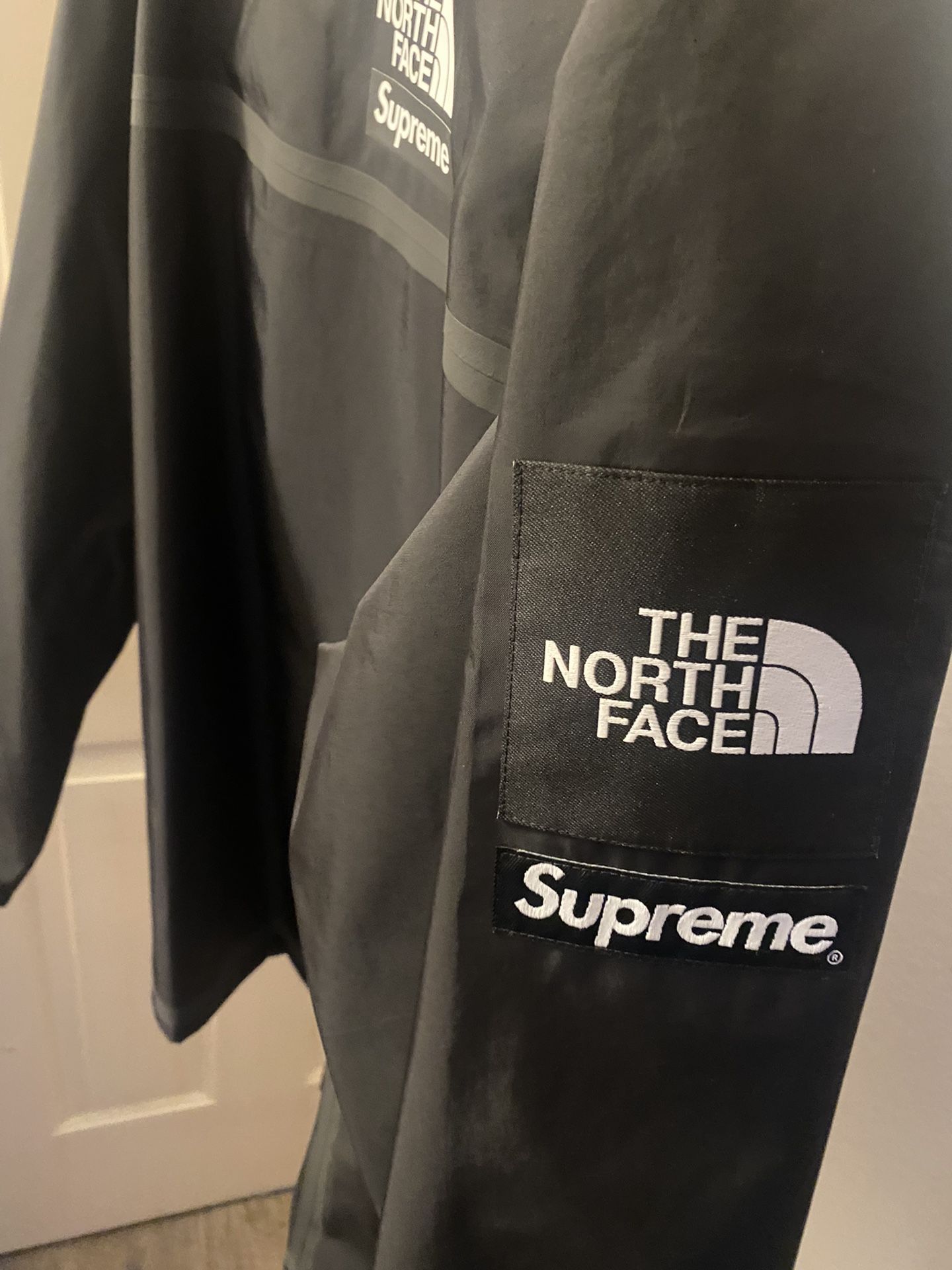 Supreme The North Face Summit Series Outer Tape Seam Coaches Jacket Size Large 