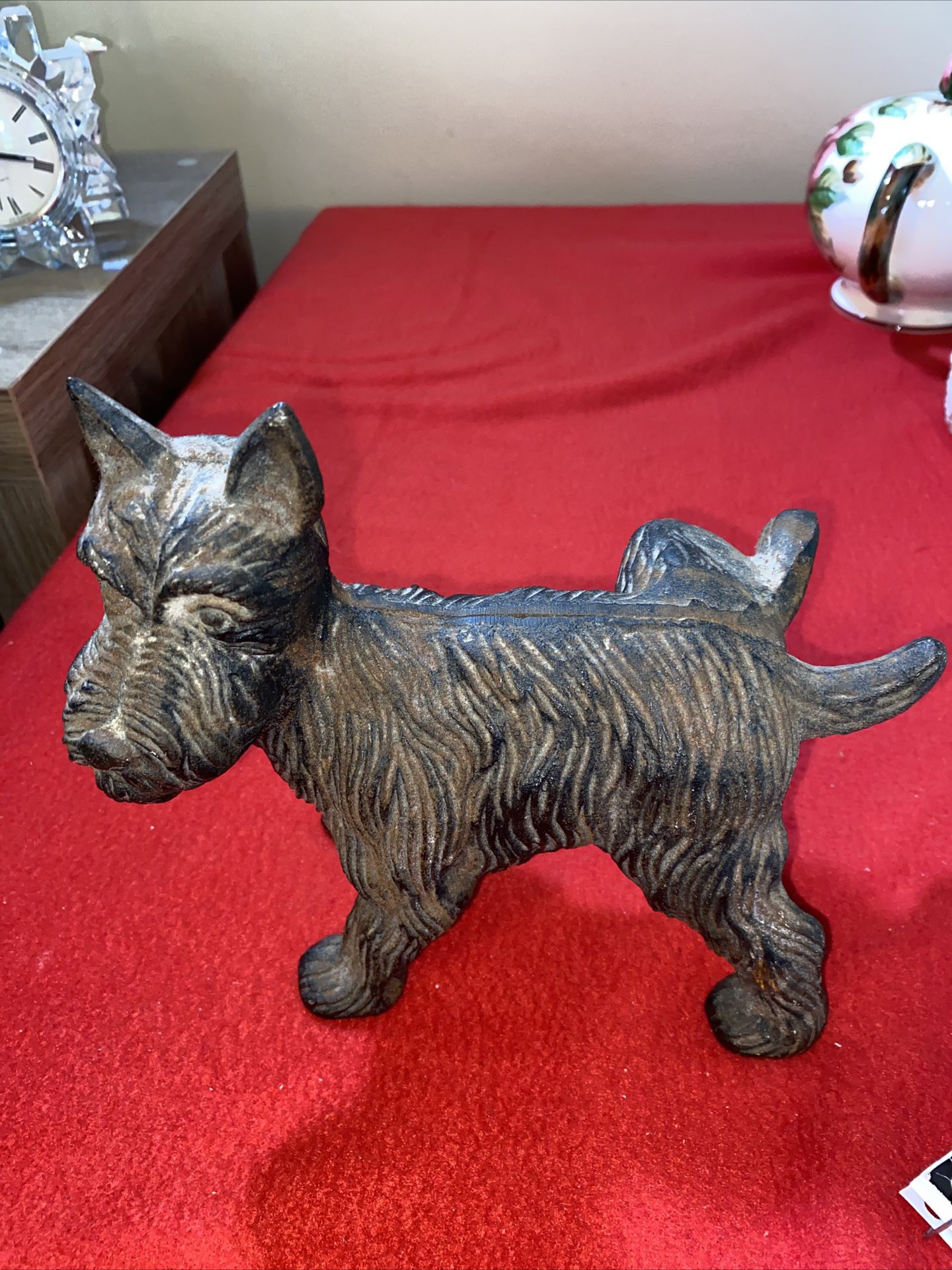 Vintage Cast Iron Peeing Scottish Terrier Dog Door Stop - Bookend. 