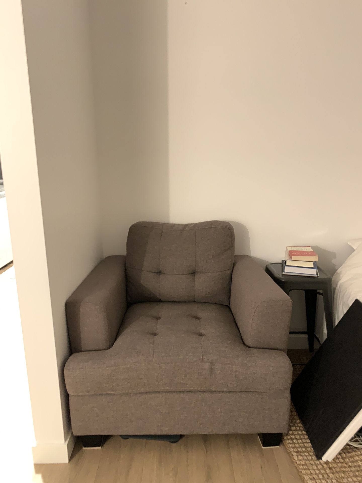 Couch / Sofa / Sofa Chair