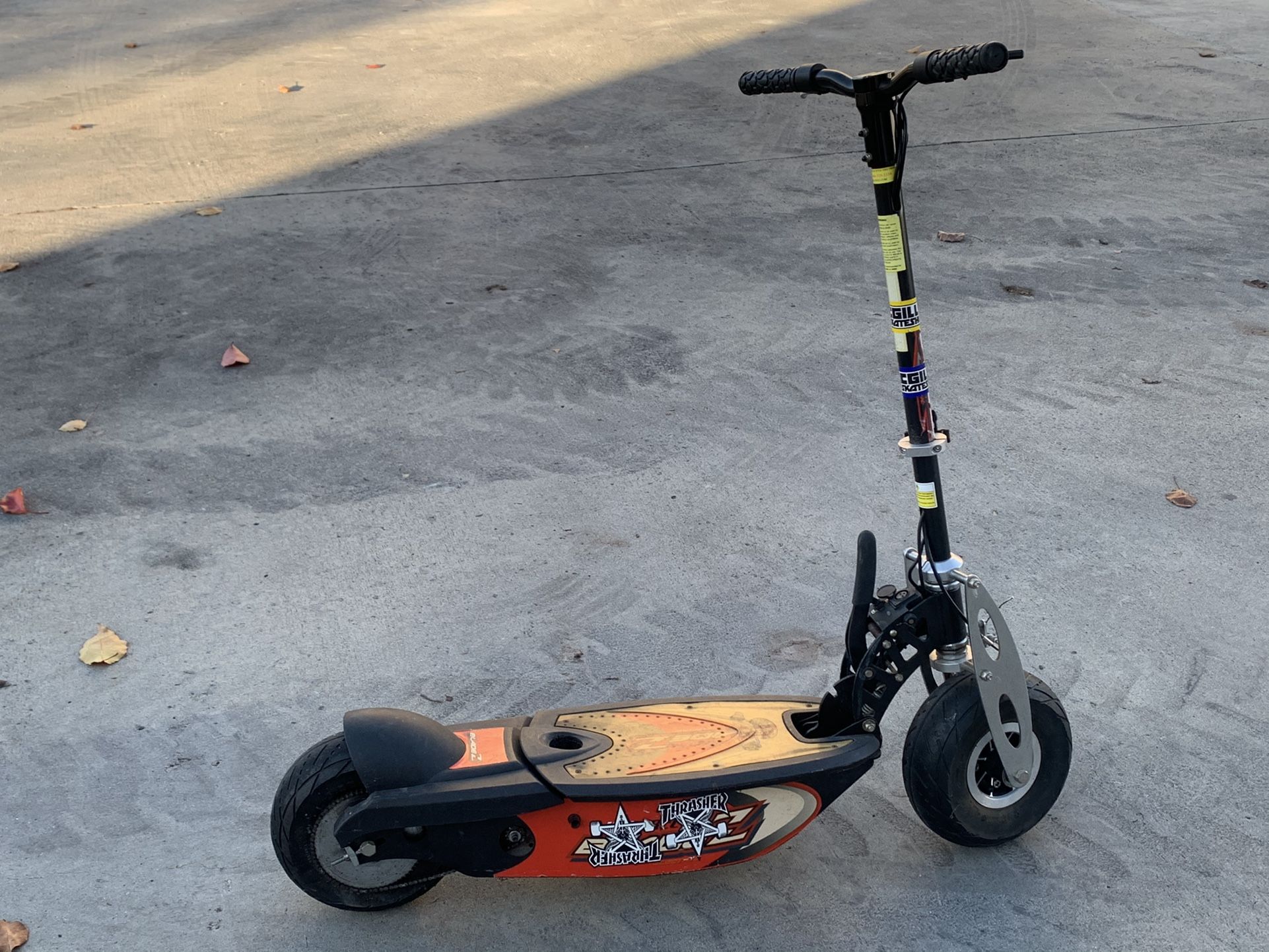 BladeZ XTR Street II 450 Watt Electric Scooter, brand new batteries