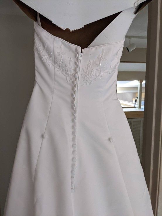 Wedding dress Size 4