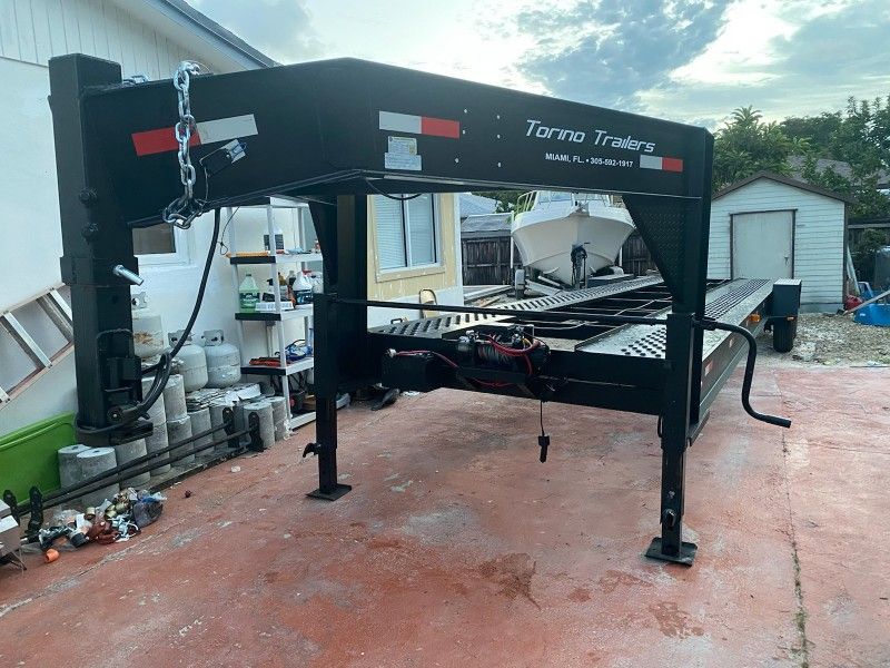 36' Gooseneck