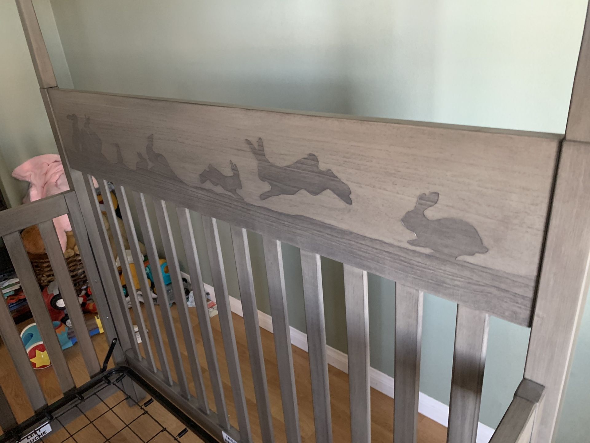 ED Ellen DeGeneres Forest Animal 4in1 Convertible Crib in Natural