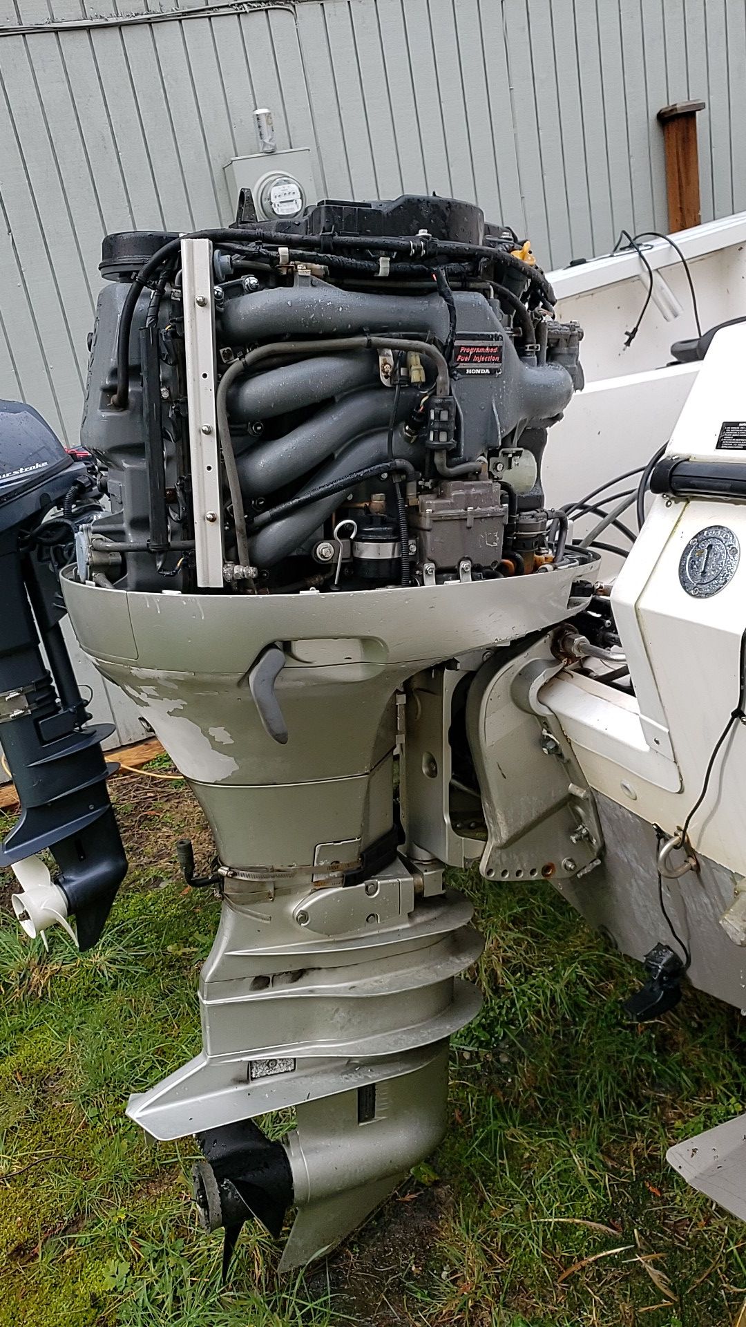 1998 honda 130 outboard motor for Sale in Lake Stevens, WA OfferUp