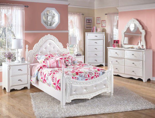 3-7 Days Delivery 🚚🚚. Exquisite Full Poster Youth Bedroom Set

