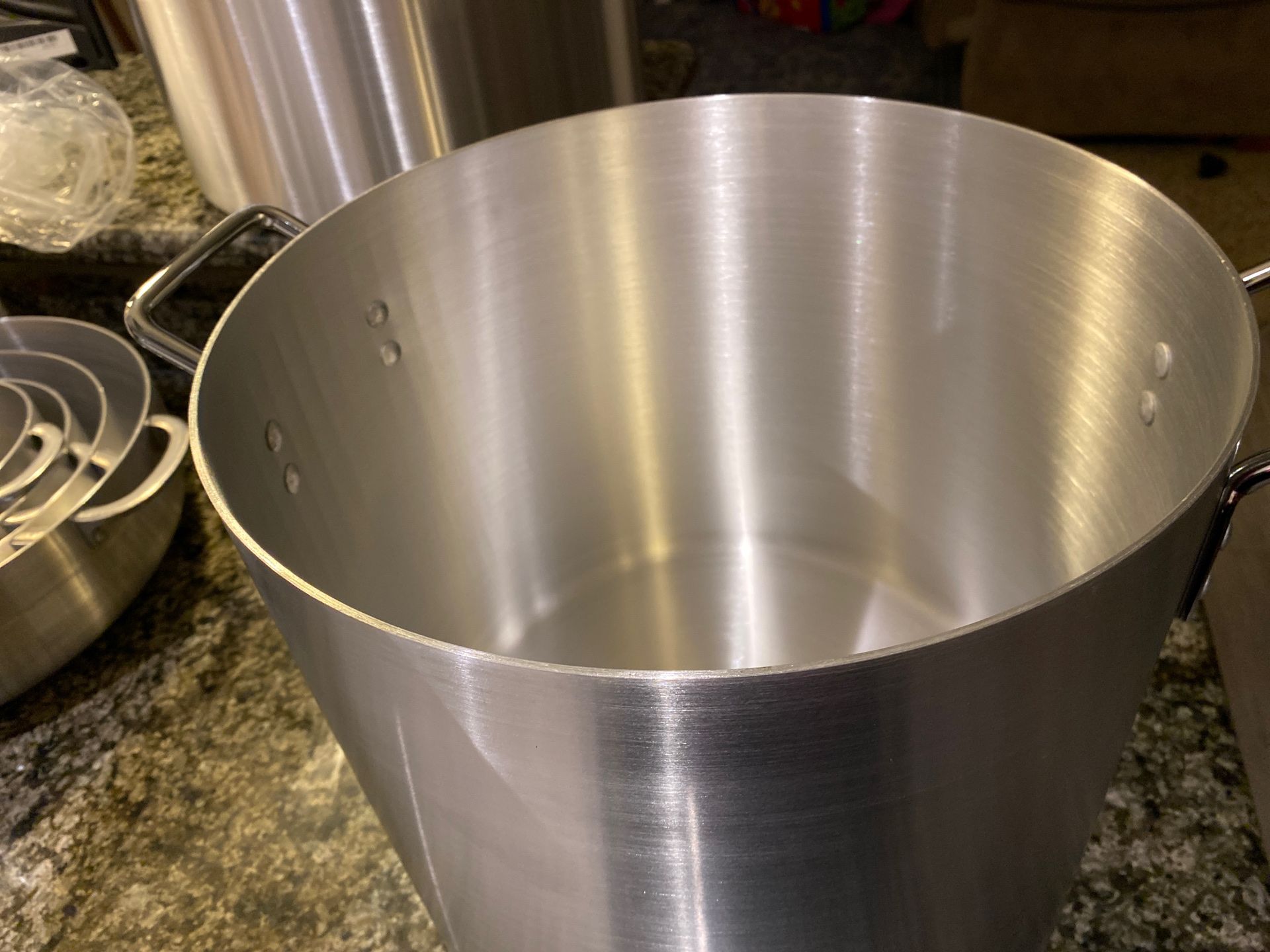 Cookware jumbo Haitian pots