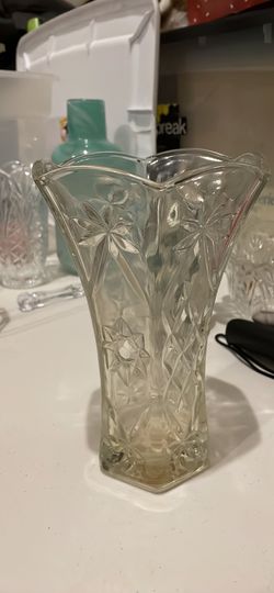 Glass Flower Vase Thumbnail