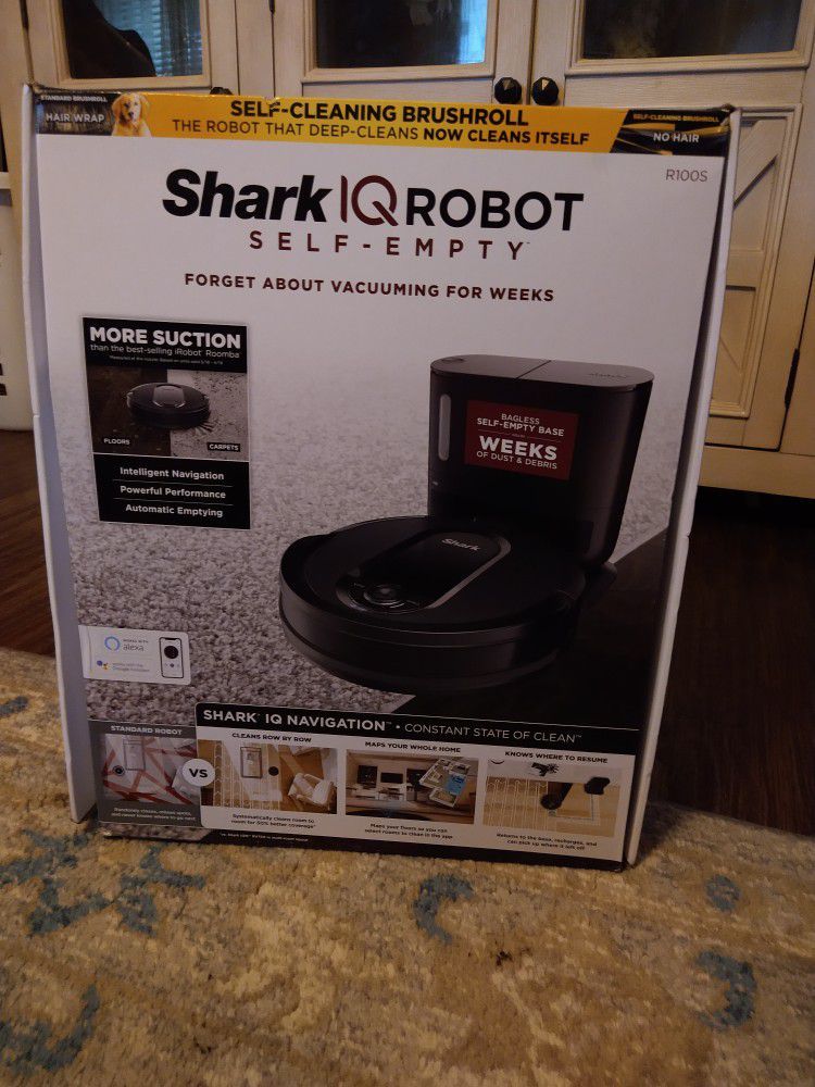 Shark IQ Robot Vacuum with Self-Empty Base, Self-Cleaning Brushroll, Advanced Navigation
