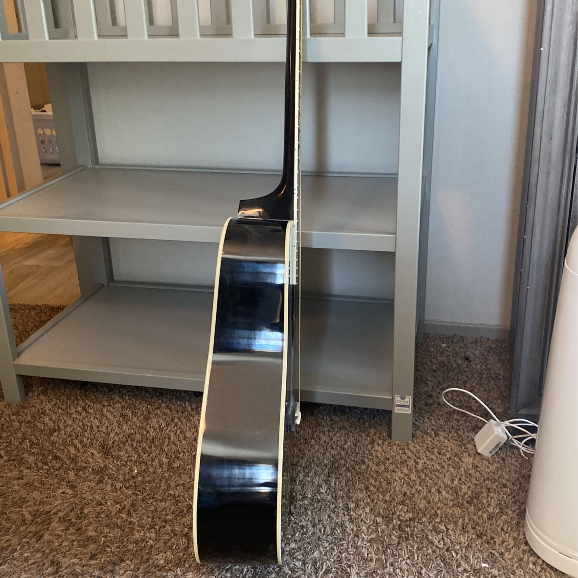 Rogue Acoustic Guitar