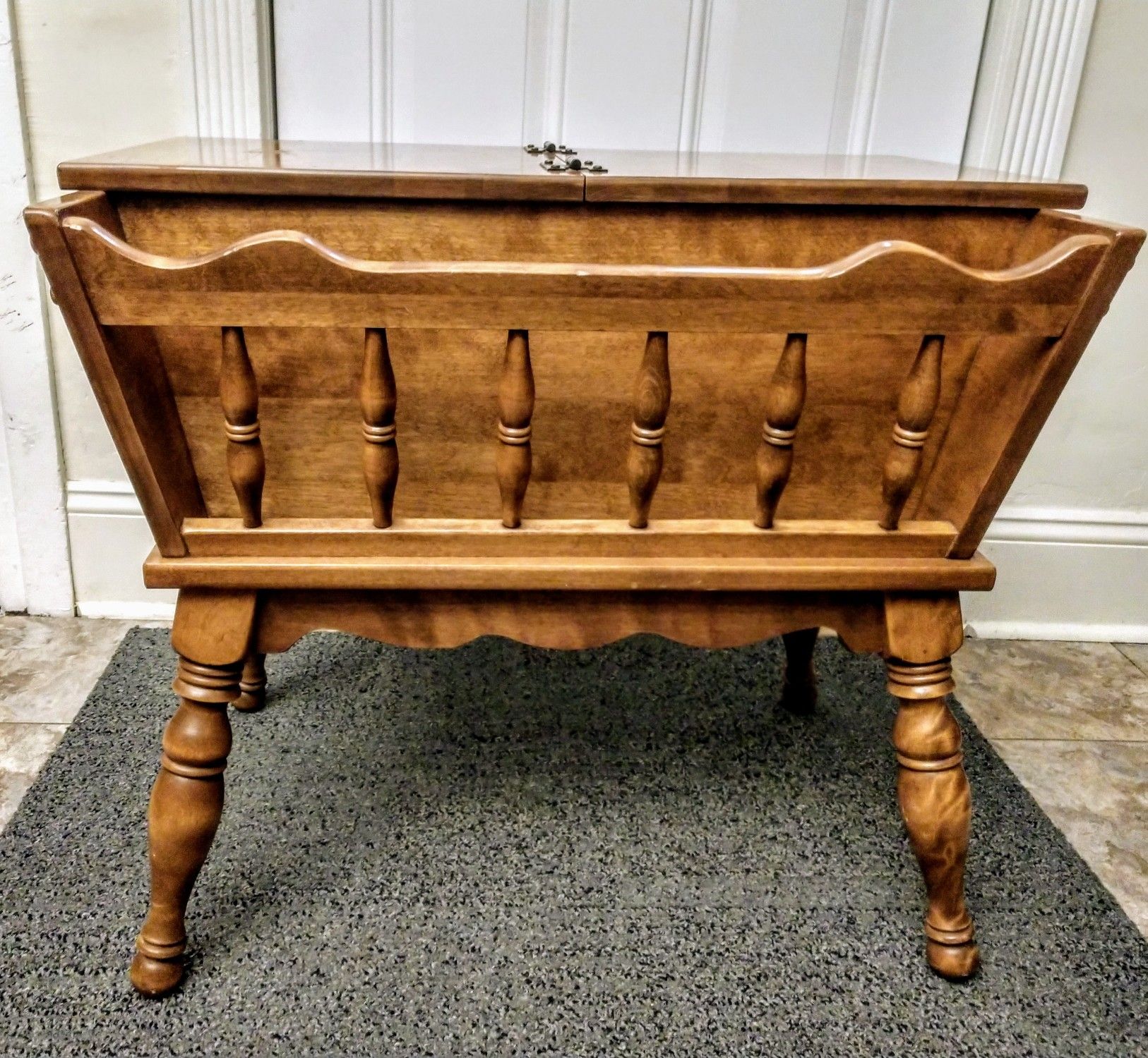 Vintage Ethan Allen dough box end table for Sale in Palmyra, PA OfferUp
