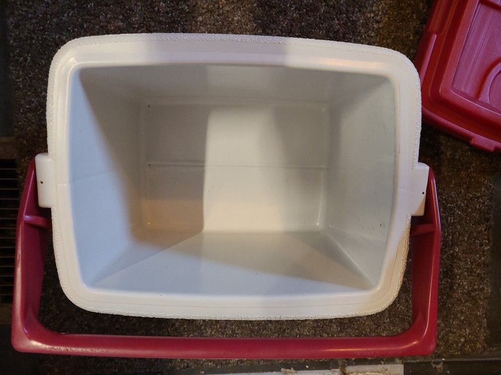 Vintage Coleman Personal 8 Cooler