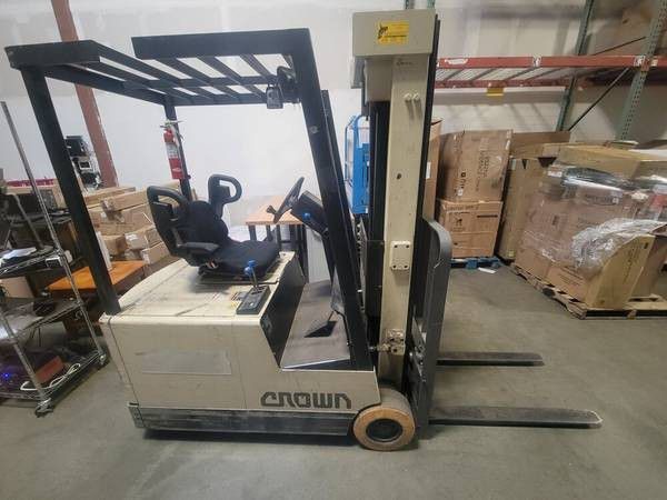 Crown 35SCTT Electric Forklift

