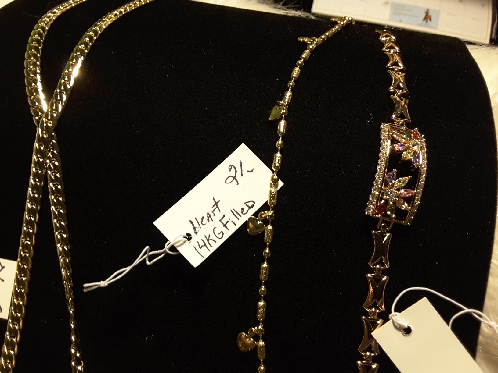 Chain & 2 Bracletes 17$-27$