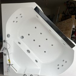 Bathtub - hot tub double pump with Heater Thumbnail