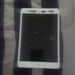 iPad Mini For Sell For Parts  Thumbnail