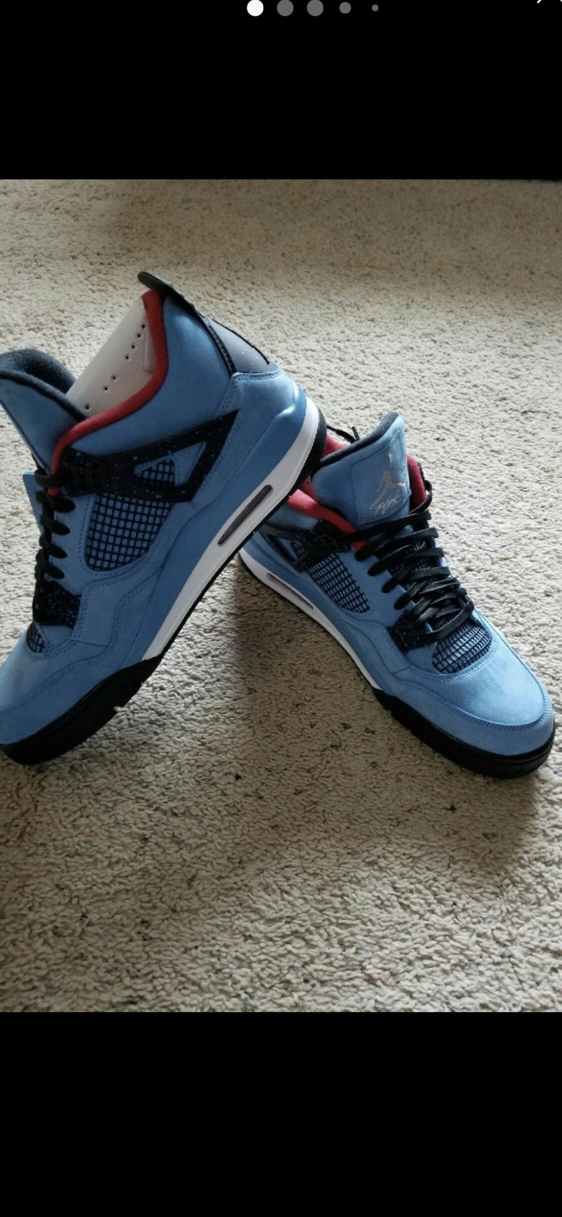 Travis Scott 4's