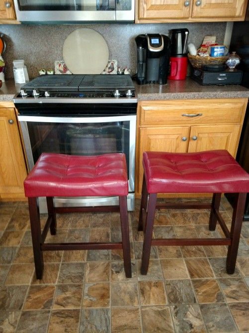 Countertop Stools Pair