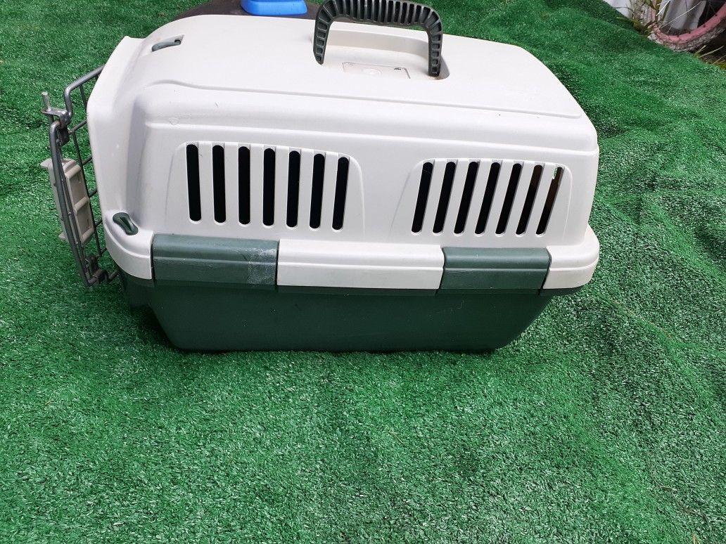 Pet Carrying case